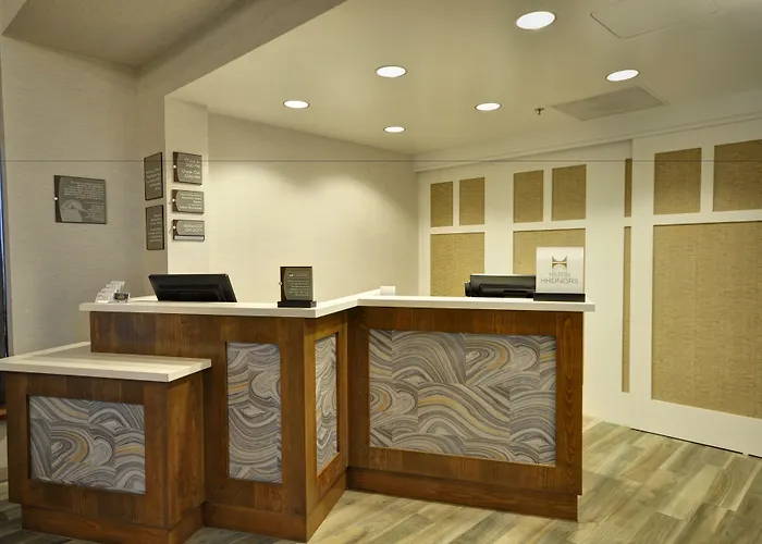 Homewood By Hilton Phoenix-biltmore 3*