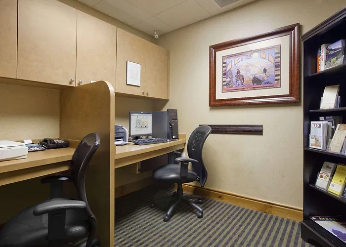 Hotel Homewood By Hilton Phoenix-biltmore