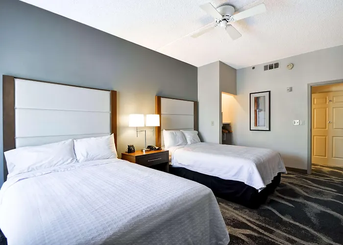 Hotel Homewood By Hilton Phoenix-biltmore 3*